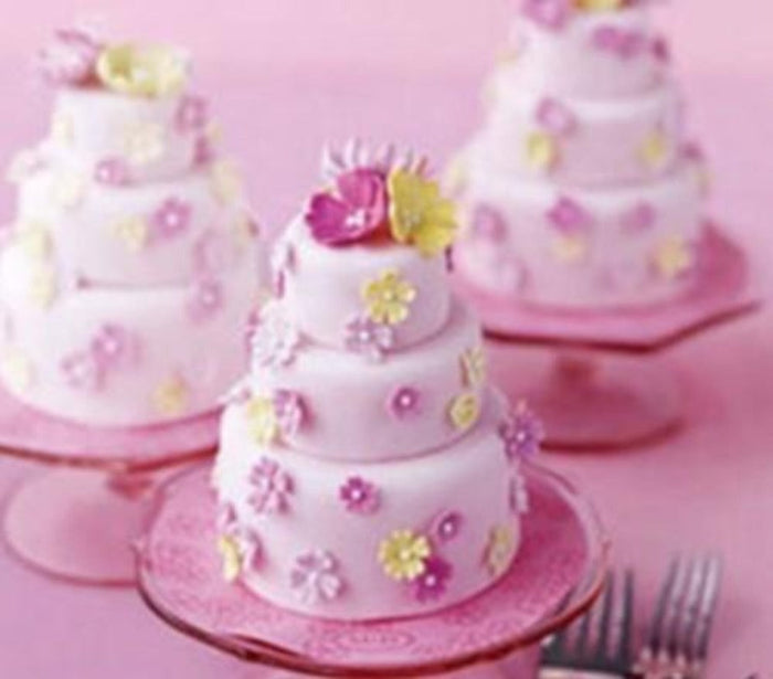 3-Tier Mini Cupcake Pudding Cake Mold, Set of 5 Pieces: silver, pink 3-tier baking mold pan, minimal product advertisement st