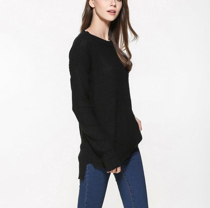 Black Round Neck Sweater for Women with a Relaxed Fit: black long-sleeve sweater, minimal casual style