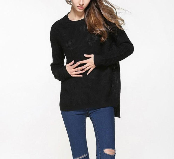 Black Round Neck Sweater for Women with a Relaxed Fit: black long-sleeve sweater, minimal casual style