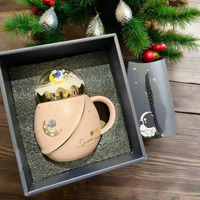 Cartoon Space Theme 3D Mug with Lid: dark navy blue, gold space-themed cartoon astronaut, kawaii cartoon space theme style