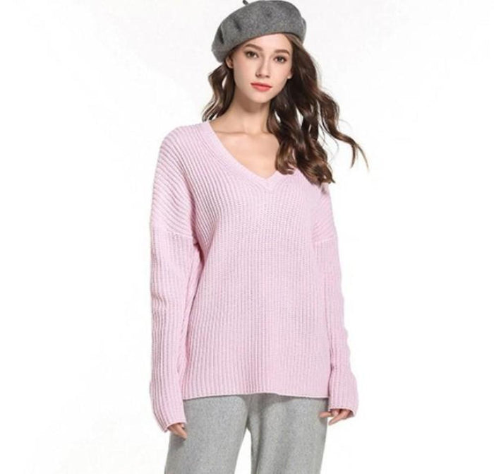 Casual Sweater for Women with a V Neck Design: blue V-neck sweater, minimal style