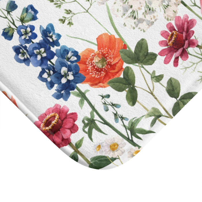 Floral Garden Bath Mat: Decorative Rug for Springtime: white, green wildflower garden, botanical watercolor style