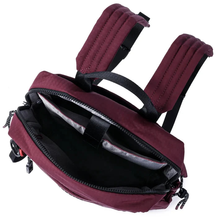 Hedgren AKIRA 14’’ Laptop Backpack M - Maroon Banner