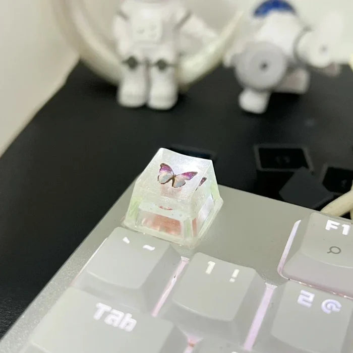 Keycap with Butterfly Design: transparent clear, blue butterfly, kawaii style