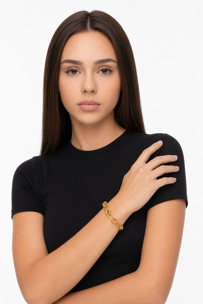 Knot-Embellished Chain Link Bracelet Gold