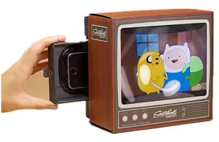 Mobile Phone Screen Magnifier, Retro TV Style: brown, black vintage television, retro cartoon style