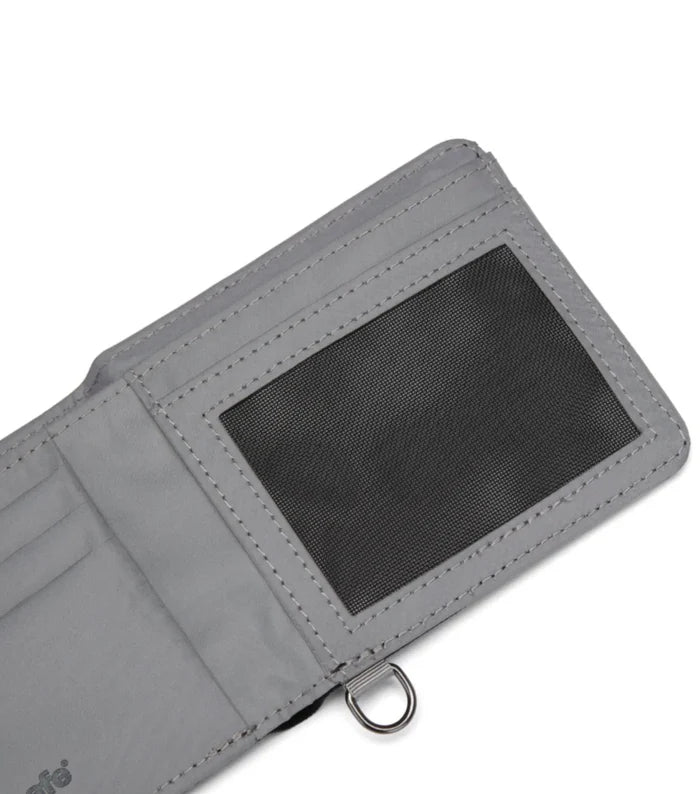 Pacsafe RFIDsafe Bifold Wallet - Jet Black