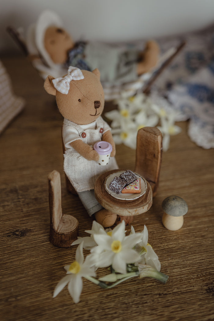 Rugaroo Wombat Marg The Barista Wombat Doll: NEW ARRIVAL