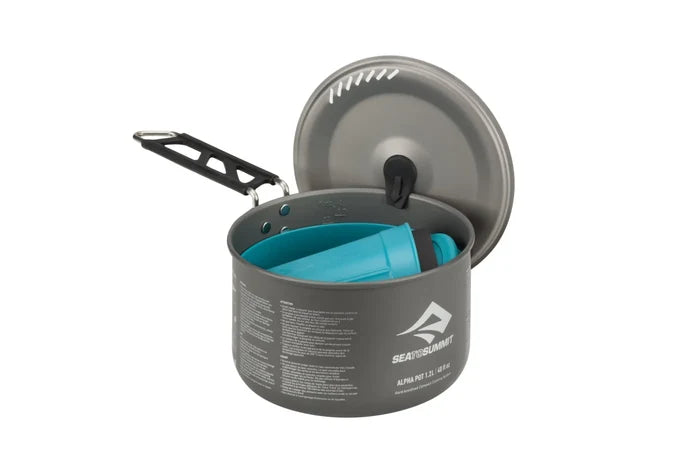 silicone Lid Keep which hooks to the side of the pot when cooking