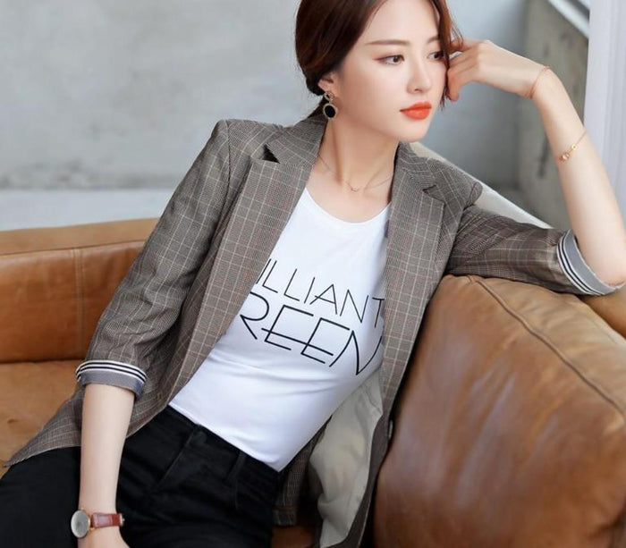 Slim Fit Blazer with Three-Quarter Sleeves for Women: gray, white women's blazer jacket, smart casual style