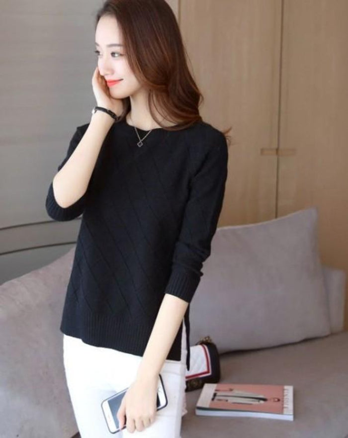 Slim-Fit Knit Top for Women with Round Neckline: off-white, cream sweater, minimal style