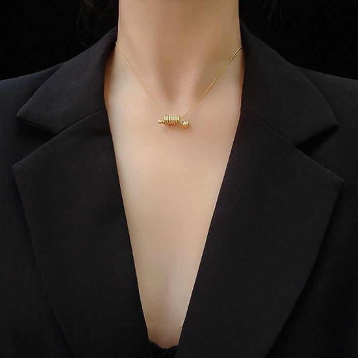 Spring Mini Necklace for Women: gold necklace, minimal style