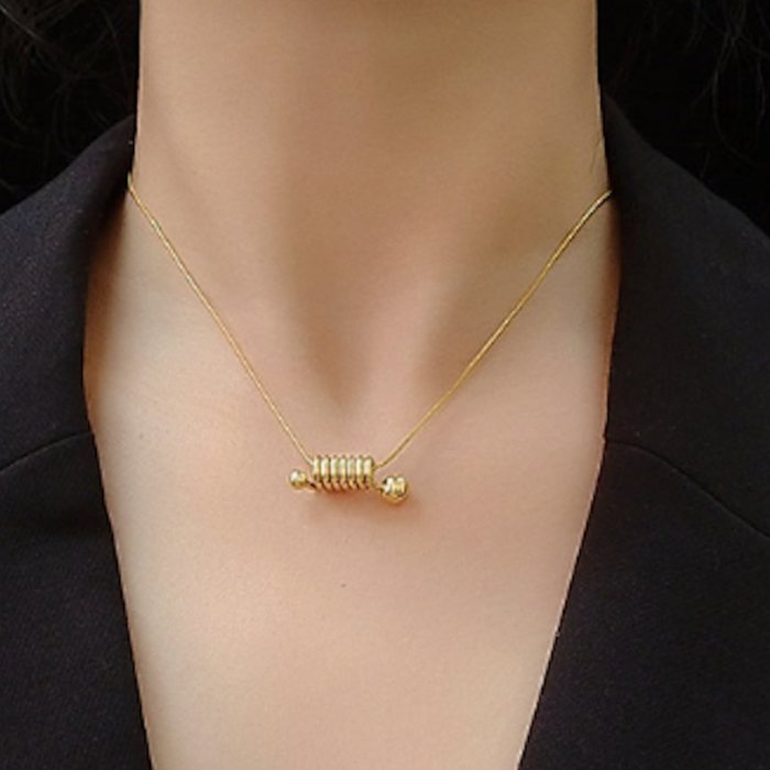 Spring Mini Necklace for Women: gold necklace, minimal style