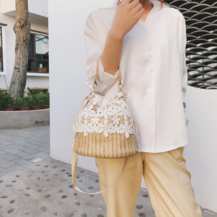 Summer Lace-Trimmed Straw Bucket Bag for a Chic Seasonal Look: beige, white handbag, feminine, bohemian style