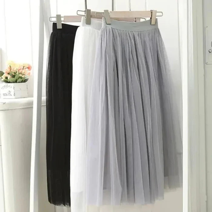 Summer Long Skirt with Elastic Waistband and 3 Layers: pale mint green, white pleated maxi skirt, feminine, airy style