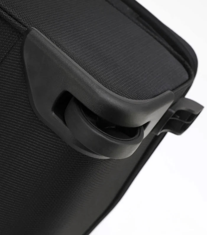 Black textured tosco so lite 67 cm trolley case with durable plastic wheel and deluxe jacquard fabric