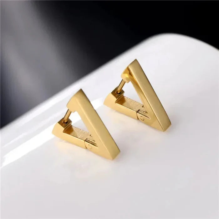 Triangle Fashion Earrings for Both Genders: silver earring, minimal style