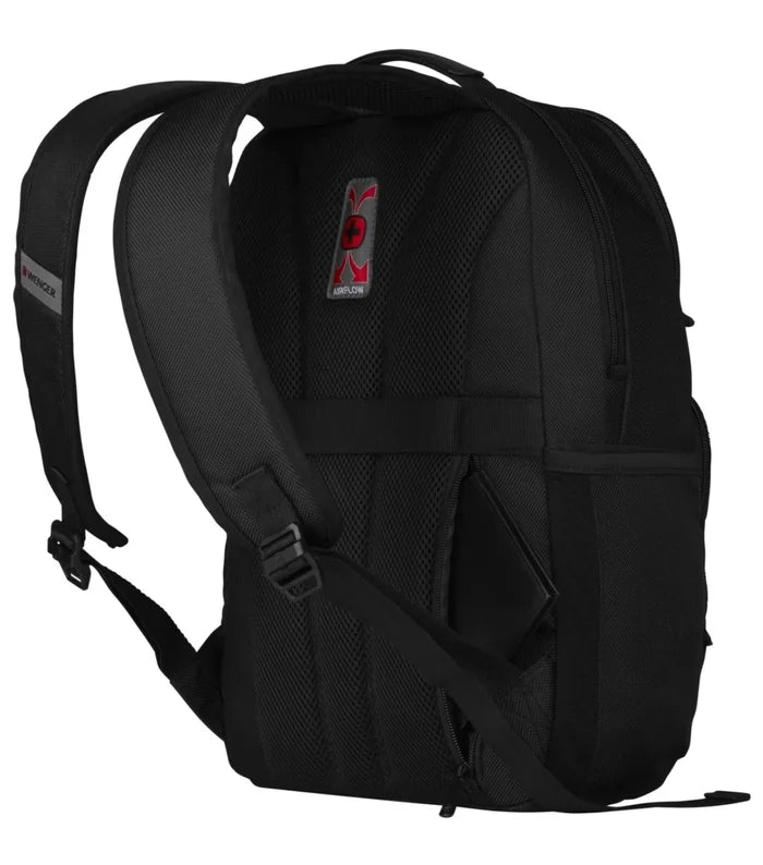 Adjustable shoulder straps for maximum comfort