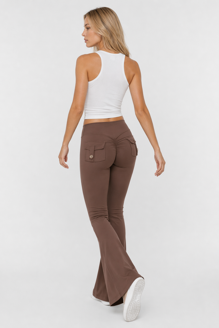 Yoga Leggings with Spacious Pockets for Wide Leg Movement Brown
